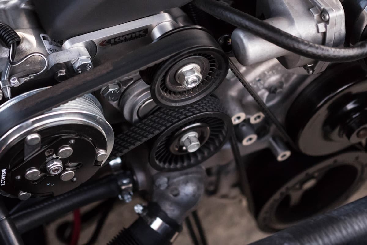 Autokorjaamot ja sähköasentajat